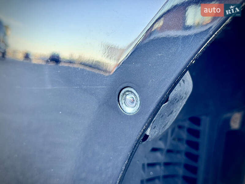 Седан BMW 5 Series 2015 в Киеве фото 23 Седан BMW 5 Series 2015 в Киеве