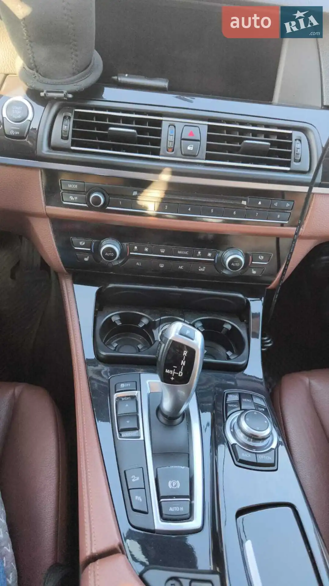 2012 BMW 5er - мініатюра 8