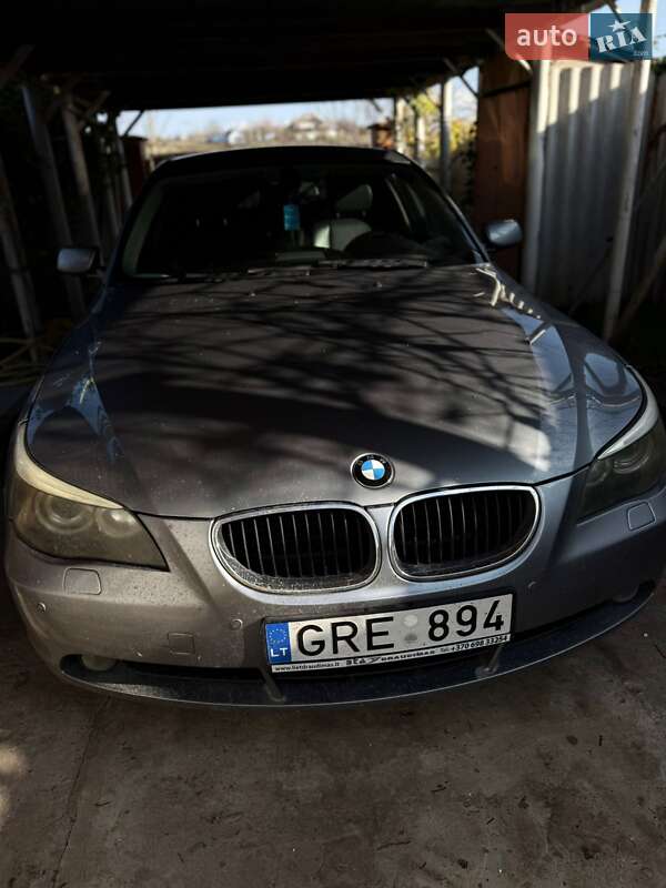 Седан BMW 5 Series 2004 в Коблеве