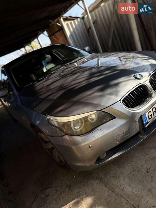Седан BMW 5 Series 2004 в Коблеве