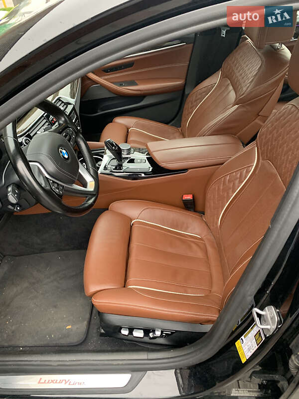 Седан BMW 5 Series 2017 в Киеве фото 27 Седан BMW 5 Series 2017 в Киеве