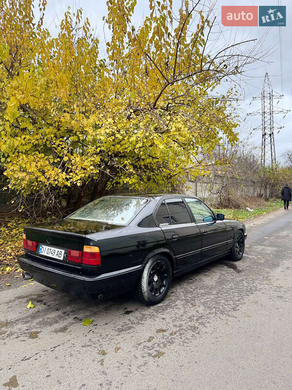 Седан BMW 5 Series 1992 в Одессе
