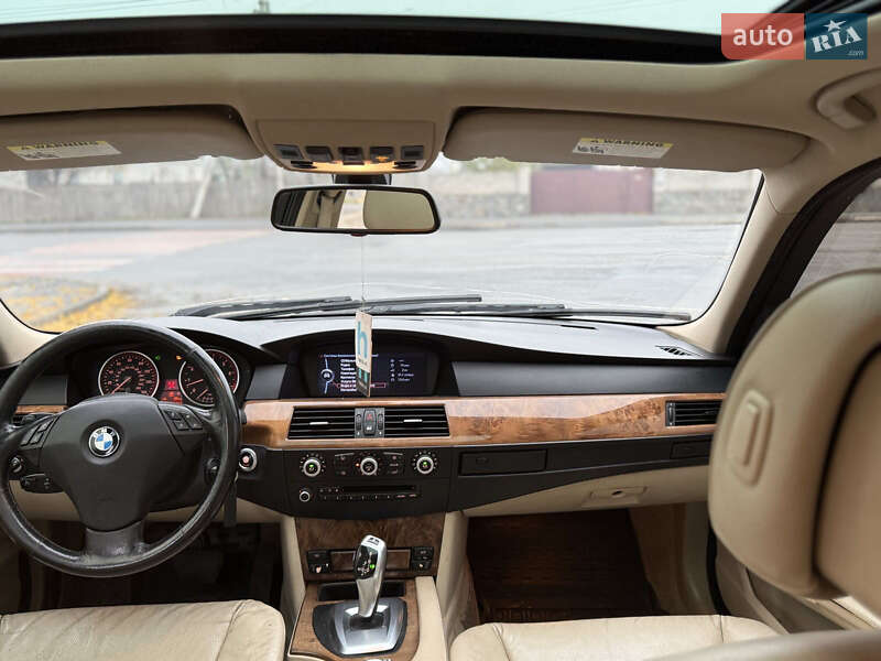 Седан BMW 5 Series 2009 в Житомире