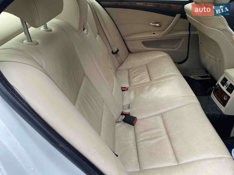 Седан BMW 5 Series 2009 в Житомире