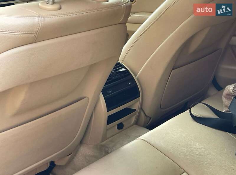 Седан BMW 5 Series 2013 в Киеве