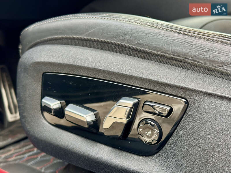 Седан BMW 5 Series 2018 в Киеве