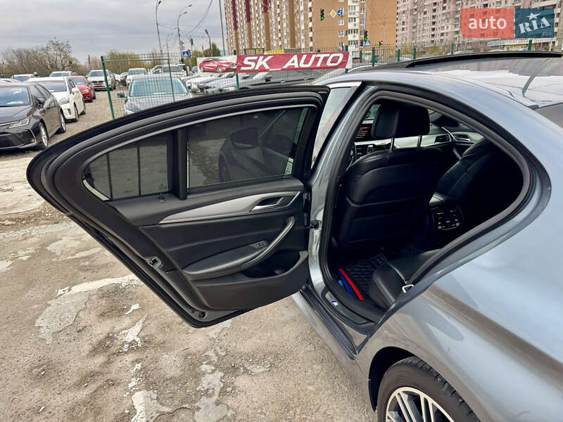 Седан BMW 5 Series 2018 в Киеве