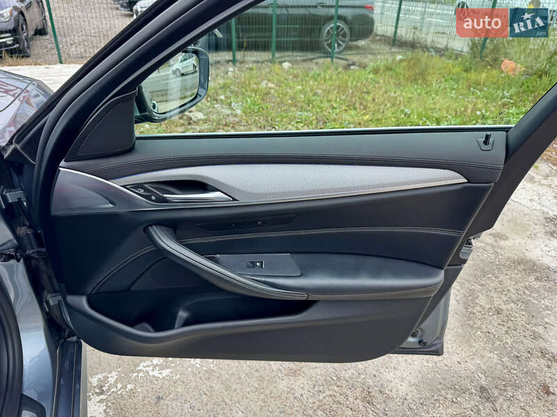 Седан BMW 5 Series 2018 в Киеве