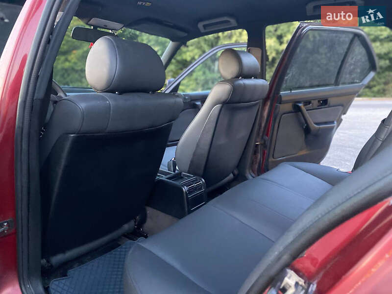 Седан BMW 5 Series 1994 в Виннице
