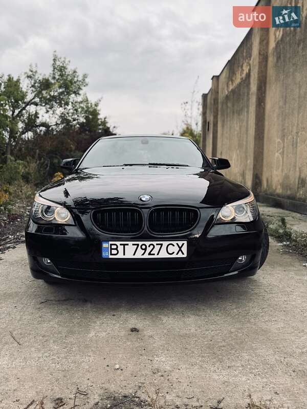 Седан BMW 5 Series 2009 в Долинской