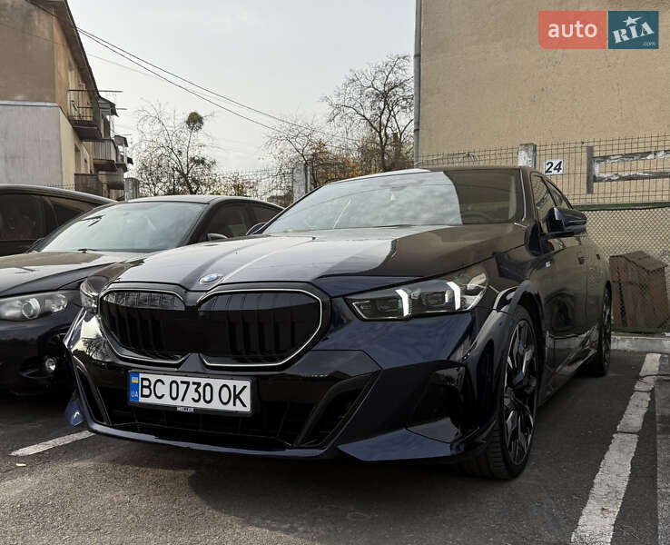 Седан BMW 5 Series 2023 в Львове фото 6 Седан BMW 5 Series 2023 в Львове