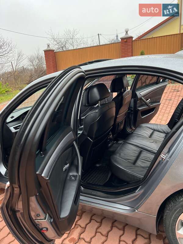 Седан BMW 5 Series 2008 в Чернівцях