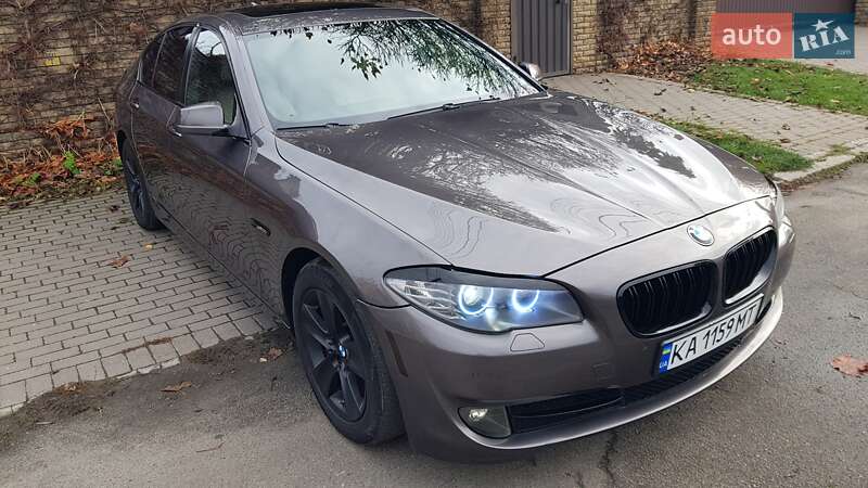 Седан BMW 5 Series 2010 в Києві фото 28 Седан BMW 5 Series 2010 в Києві