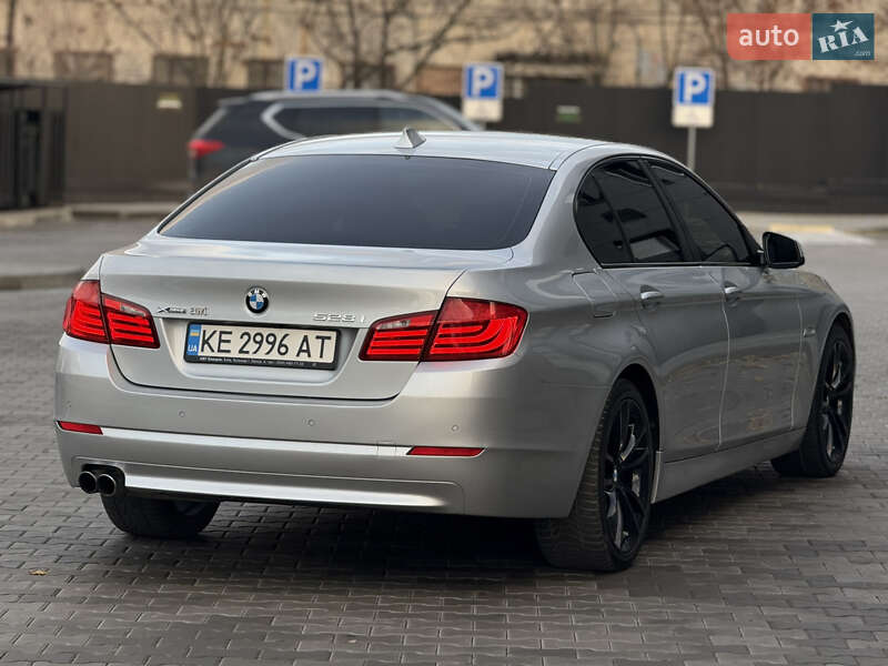 Седан BMW 5 Series 2012 в Днепре