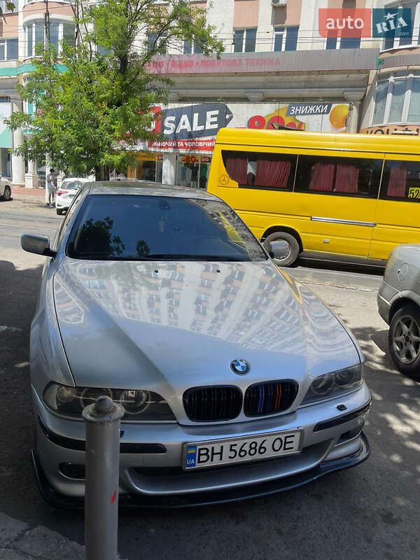 Седан BMW 5 Series 2003 в Авангарде фото 3 Седан BMW 5 Series 2003 в Авангарде