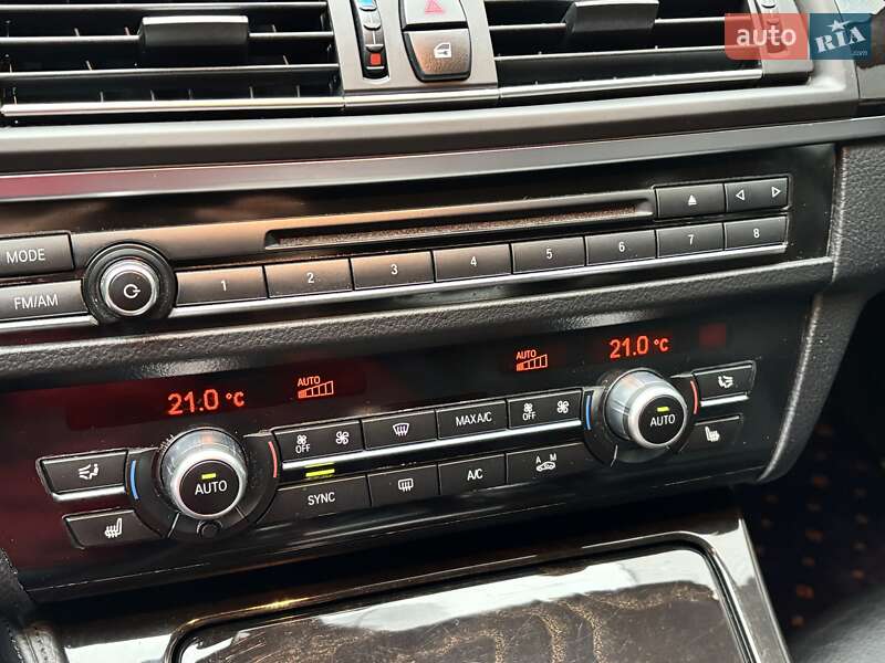 Седан BMW 5 Series 2013 в Львові