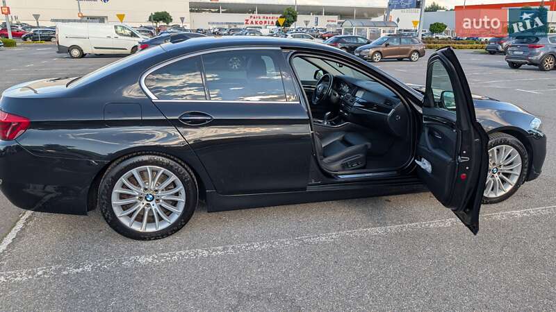 Седан BMW 5 Series 2013 в Львове