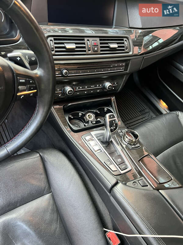Седан BMW 5 Series 2012 в Киеве