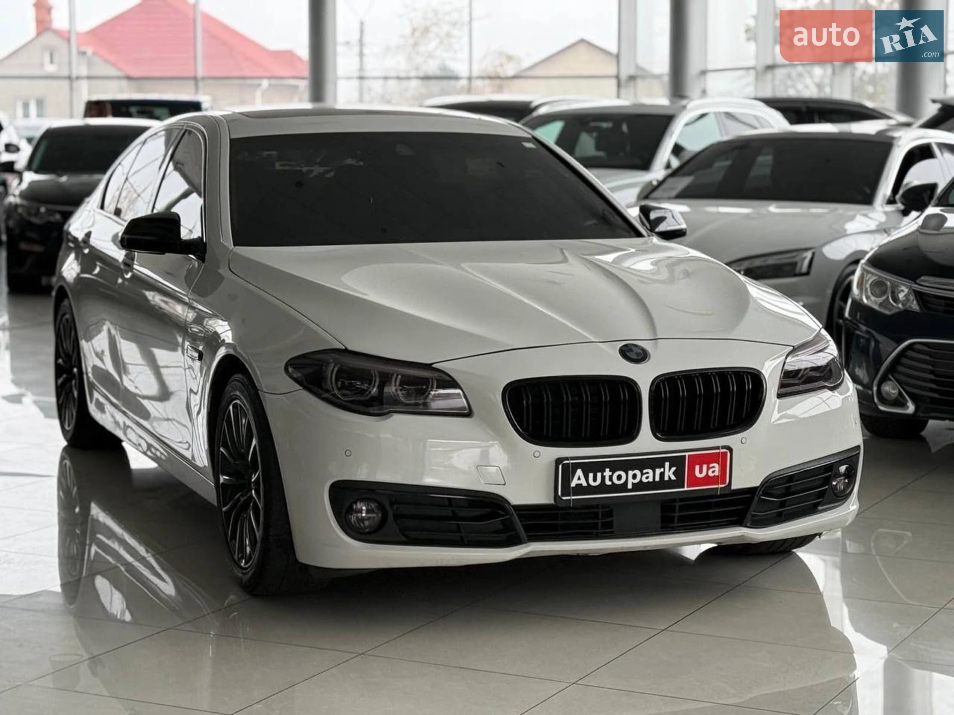 2016 BMW 5er - мініатюра 3