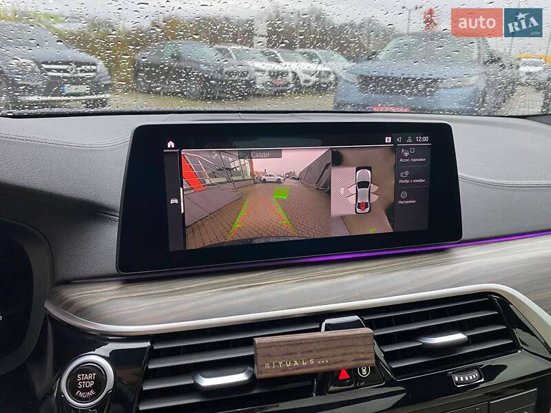 Седан BMW 5 Series 2019 в Львові