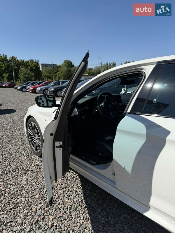 Седан BMW 5 Series 2019 в Черкассах