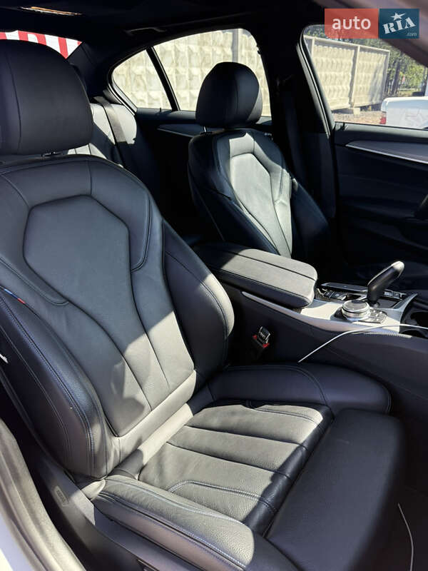 Седан BMW 5 Series 2019 в Черкассах