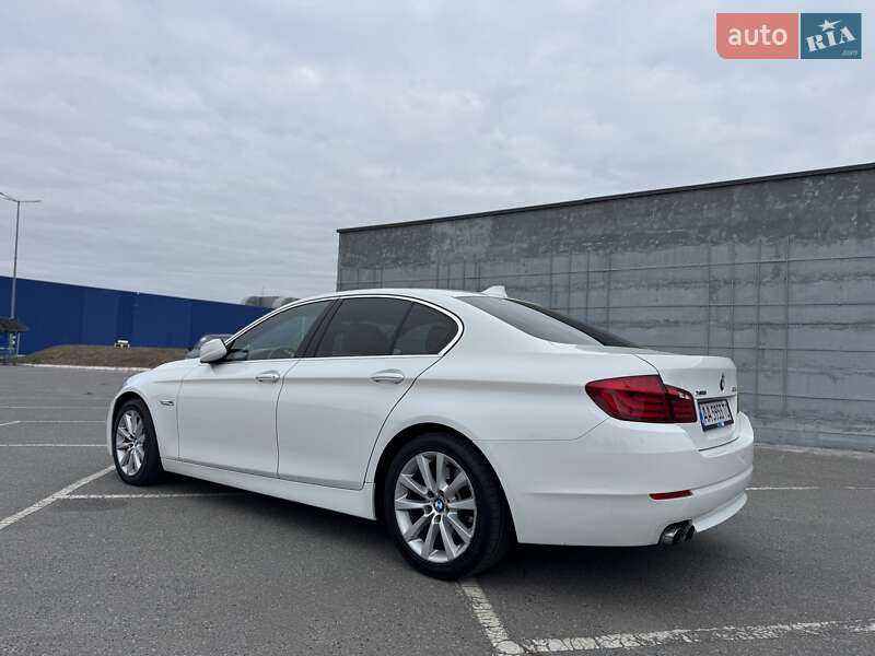 Седан BMW 5 Series 2012 в Киеве