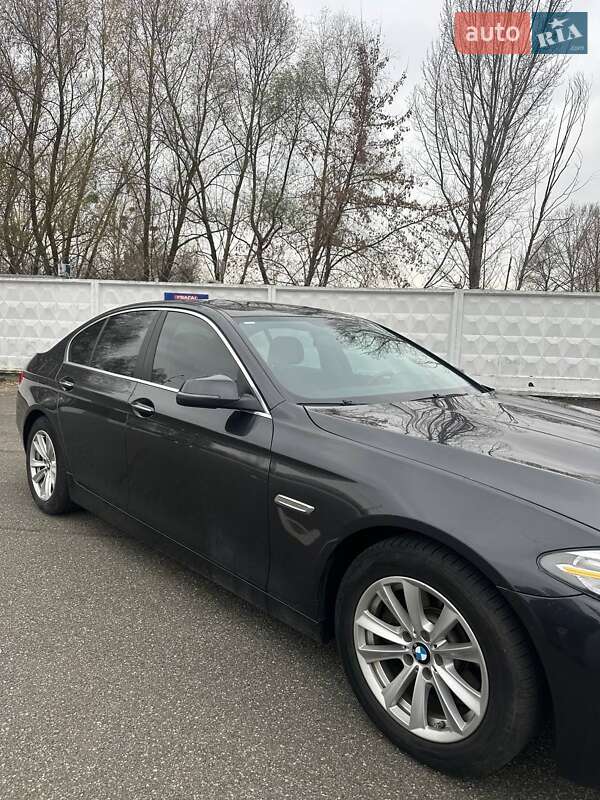Седан BMW 5 Series 2016 в Києві