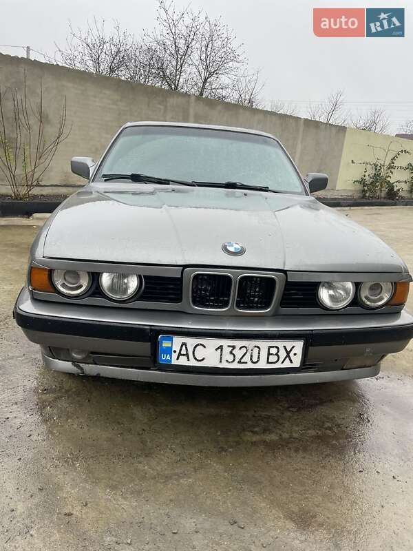 Седан BMW 5 Series 1992 в Луцьку