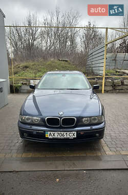 Седан BMW 5 Series 2002 в Харькове