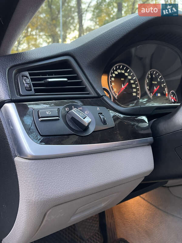 Седан BMW 5 Series 2011 в Харькове