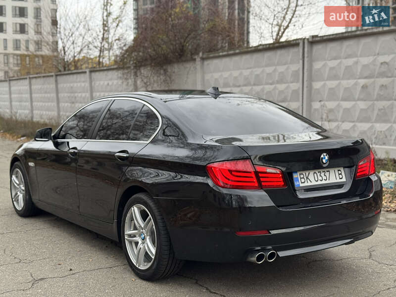 Седан BMW 5 Series 2010 в Киеве