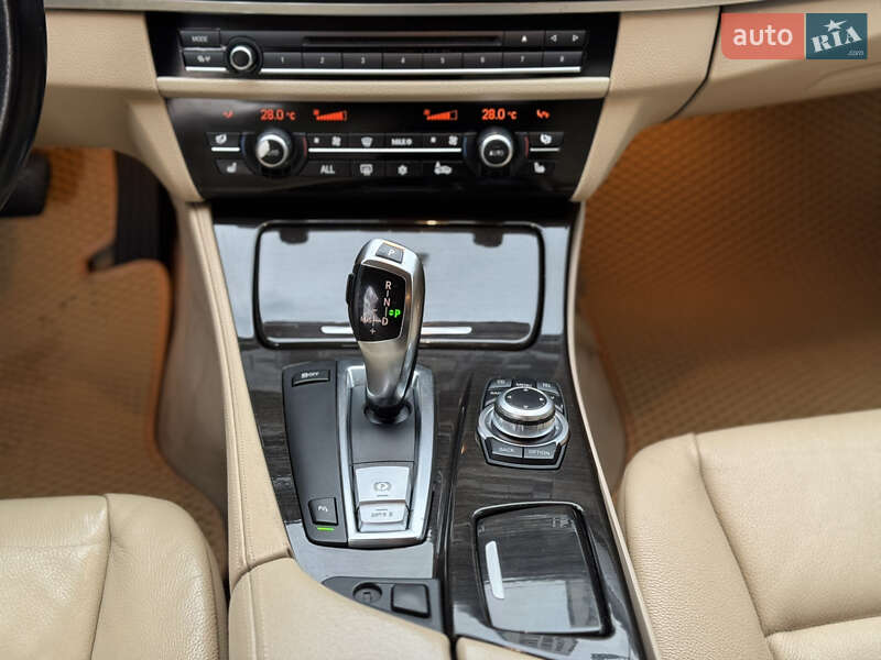 Седан BMW 5 Series 2010 в Киеве