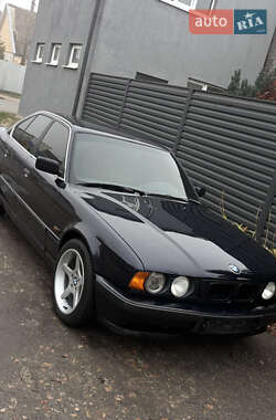 Седан BMW 5 Series 1995 в Запоріжжі