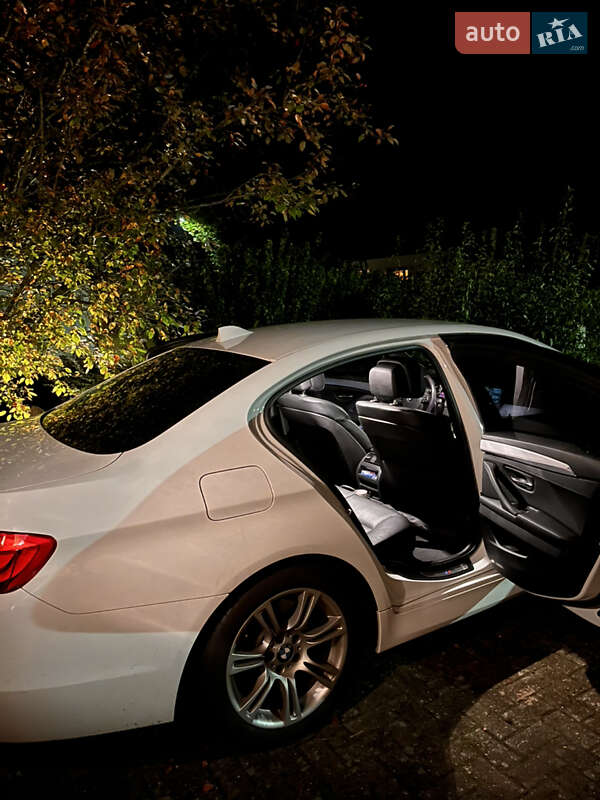 Седан BMW 5 Series 2013 в Николаеве