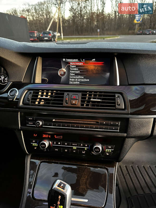 Седан BMW 5 Series 2015 в Луцке
