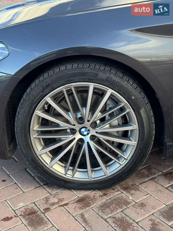 Седан BMW 5 Series 2020 в Ровно