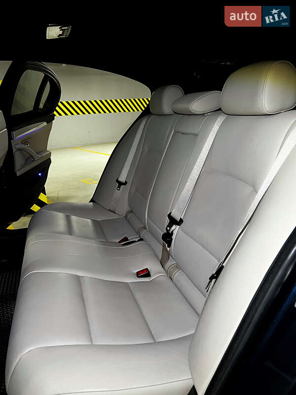 Седан BMW 5 Series 2012 в Одессе