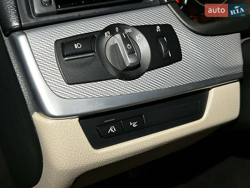 Седан BMW 5 Series 2012 в Одессе