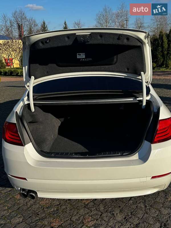 Седан BMW 5 Series 2011 в Житомире