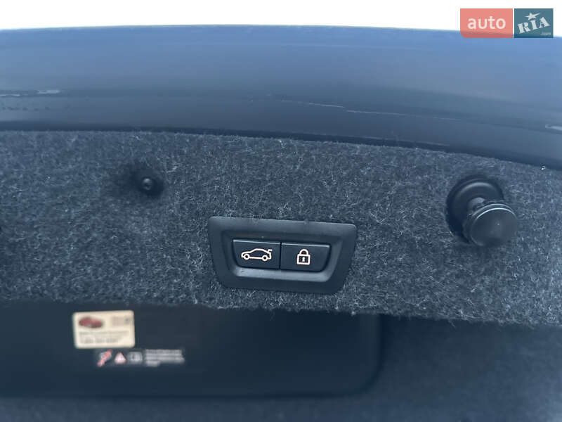 Седан BMW 5 Series 2012 в Днепре