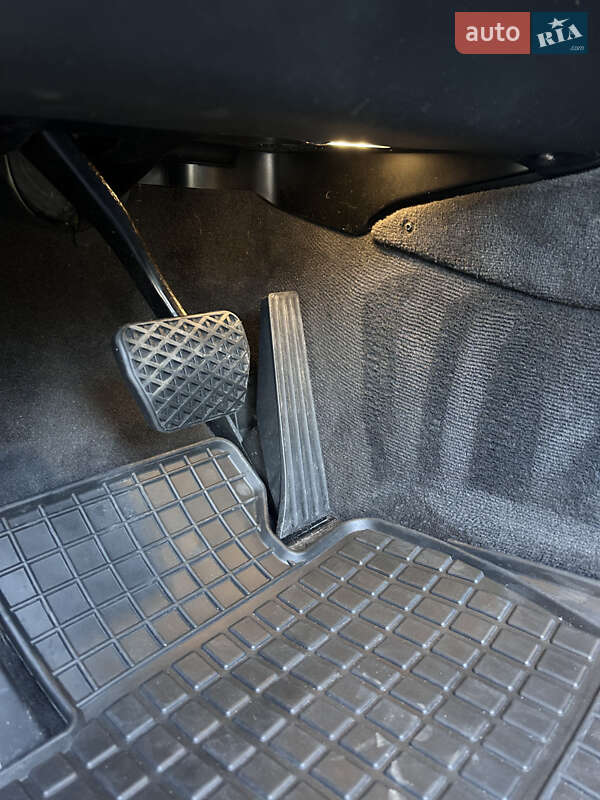 Седан BMW 5 Series 2013 в Киеве