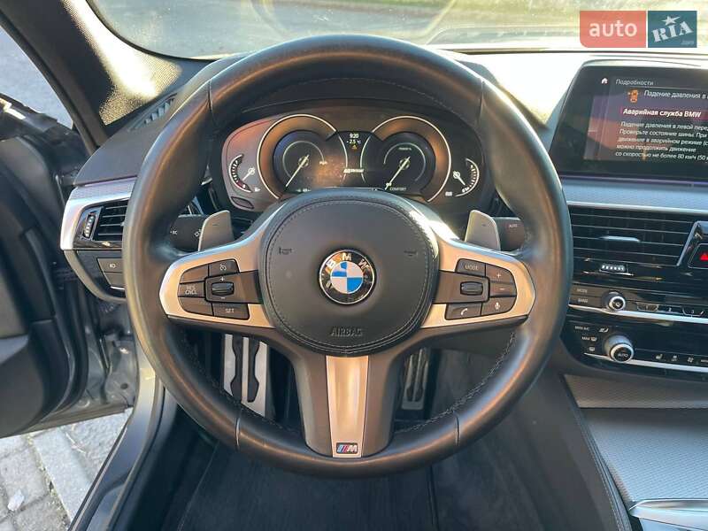 Седан BMW 5 Series 2018 в Ужгороді