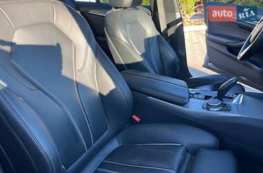 Седан BMW 5 Series 2018 в Ужгороді