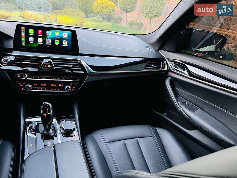 Седан BMW 5 Series 2018 в Киеве