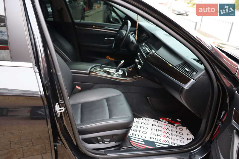 Седан BMW 5 Series 2013 в Львове