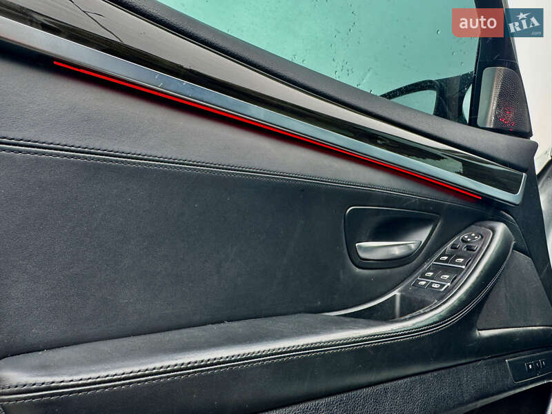 Седан BMW 5 Series 2015 в Гайсине