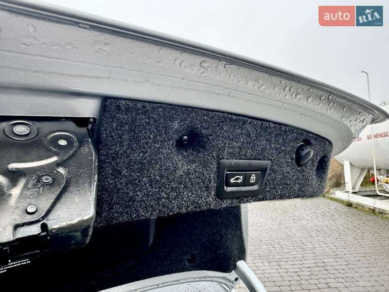 Седан BMW 5 Series 2015 в Гайсине