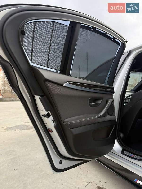 Седан BMW 5 Series 2011 в Черновцах
