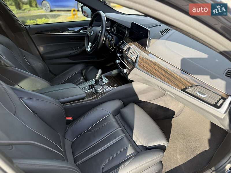 Седан BMW 5 Series 2018 в Львове фото 65 Седан BMW 5 Series 2018 в Львове